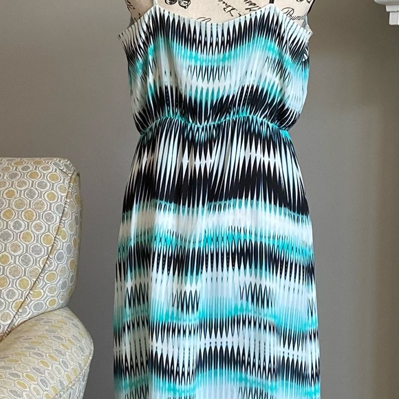Vince Camuto Radio-Wave Dress (sz M) - Picture 9 of 11